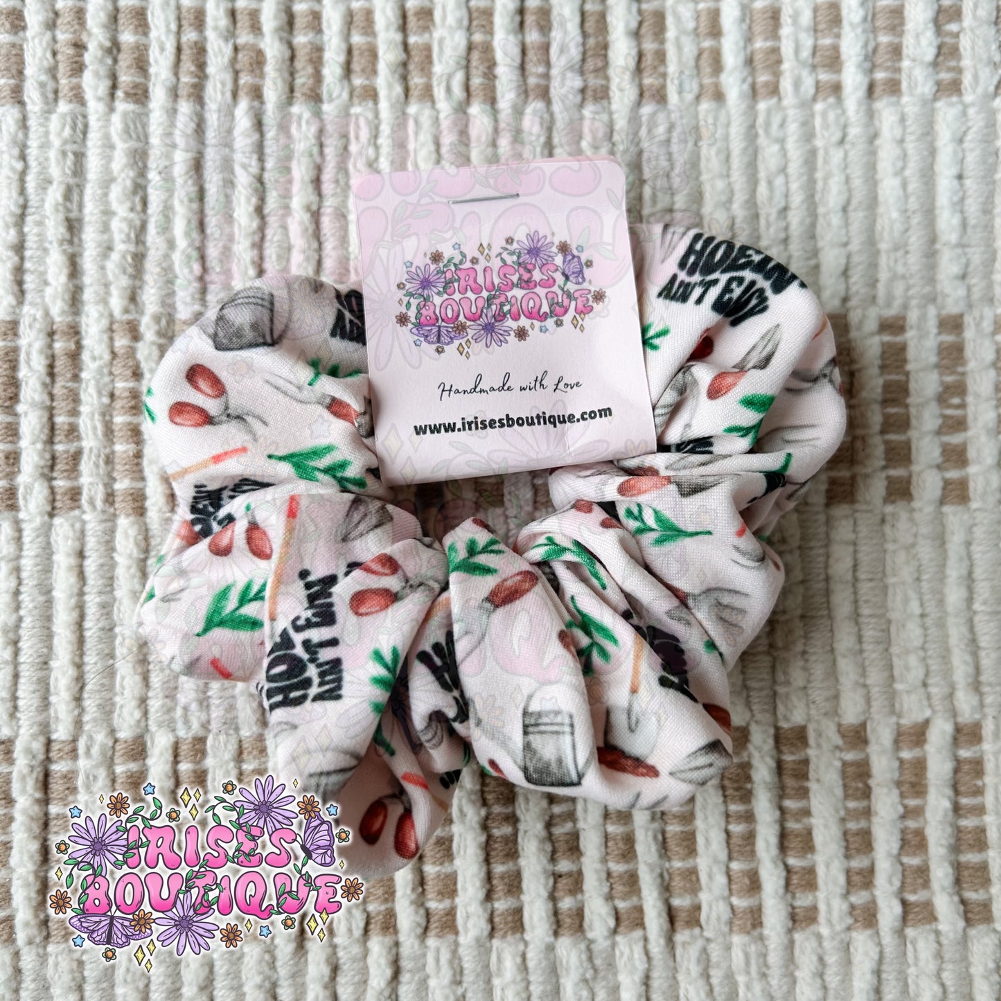 Hoein’ aint easy - Jumbo Scrunchie